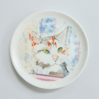 Her Good Eye decorative ceramic plate featuring a whimsical watercolor cat portrait with delicate lace-like detailing.